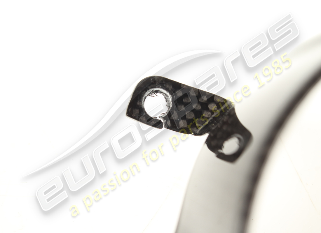 used ferrari centre lip. part number 89076800 (7)