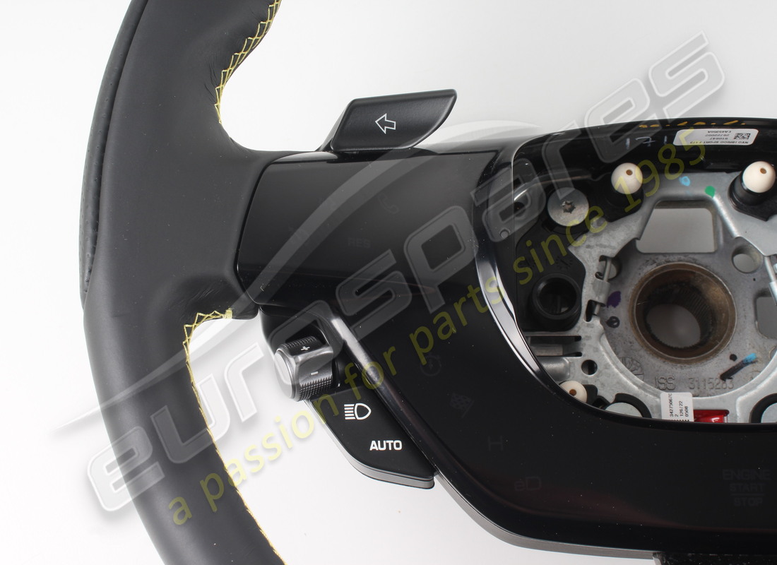 new ferrari steering wheel, carbon+led+sosp. part number 910847 (3)