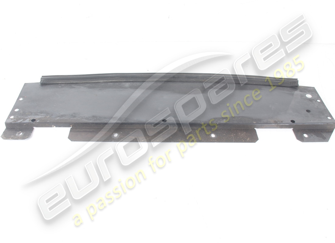 used maserati lower guard. part number 374000133 (3)