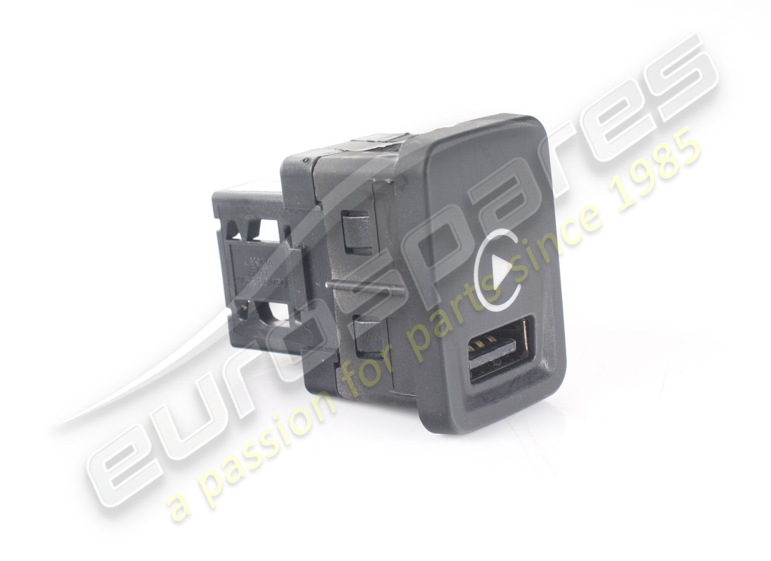 USED Ferrari USB SOCKET . PART NUMBER 317086 (1) USED Ferrari USB SOCKET . PART NUMBER 317086 (1)