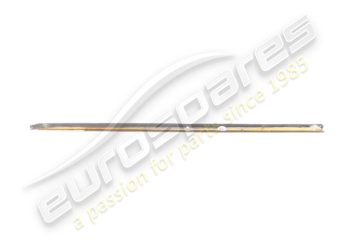 used ferrari covered rh rear moulding. part number 64690000 (2)