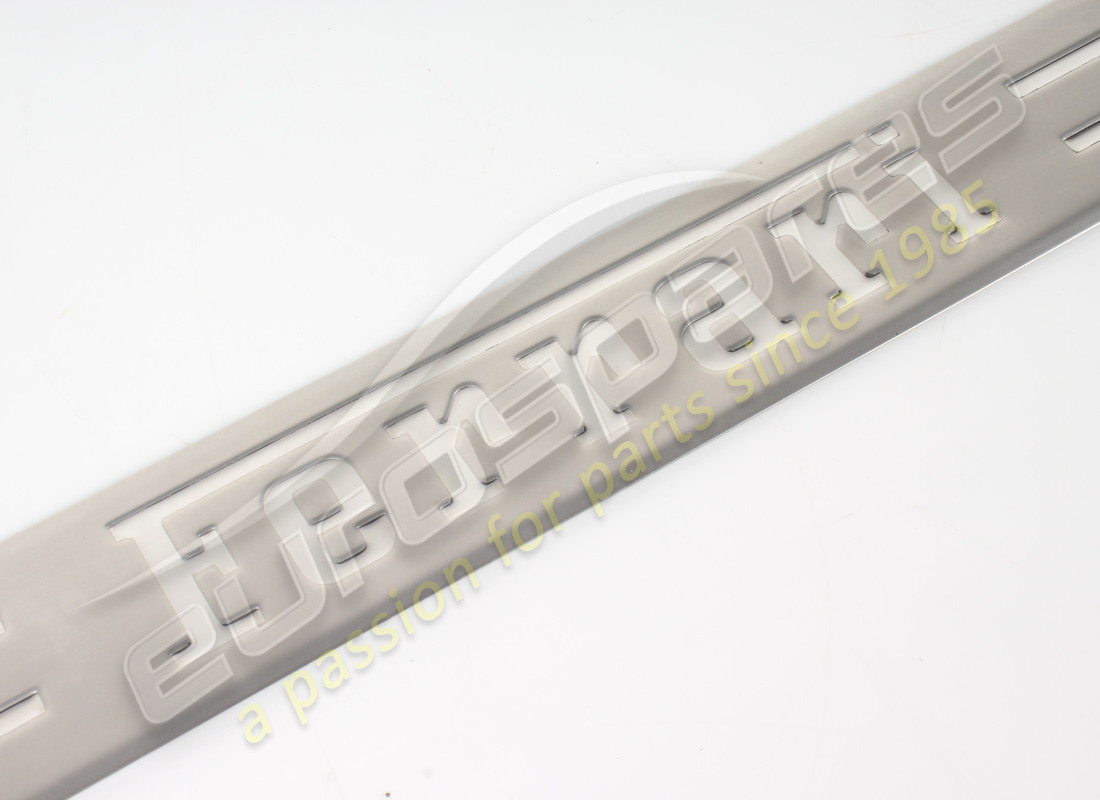 used ferrari batticalcagno dx. part number 980850 (2)