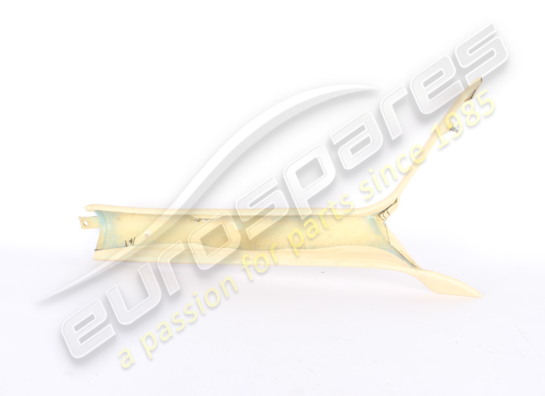 damaged ferrari lh pillar cover cream 11055. part number 67898904 (2)