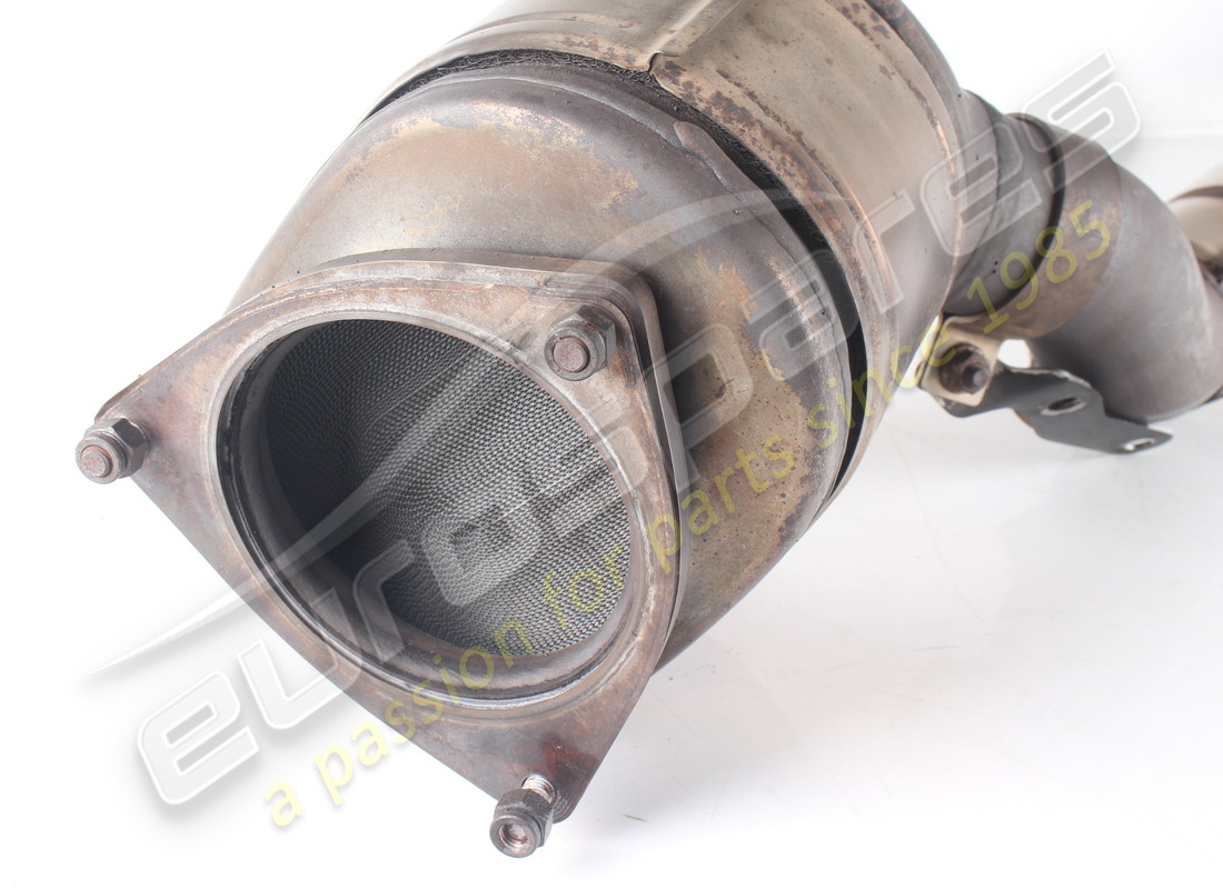 USED FERRARI COMPLETE LH CATALYTIC CONVERTER. PART NUMBER 273320 (2) used ferrari complete lh catalytic converter. part number 273320 (2)