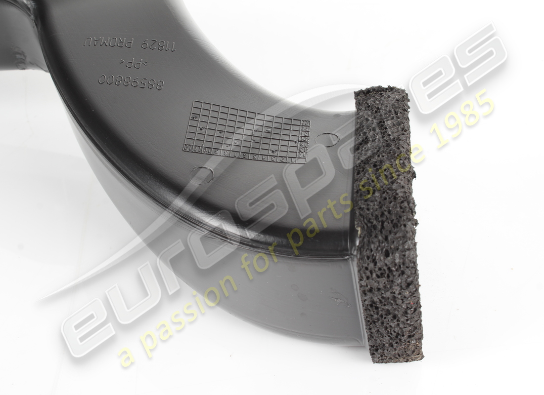 used ferrari lh lateral air conditioning vent duct. part number 88598800 (3)