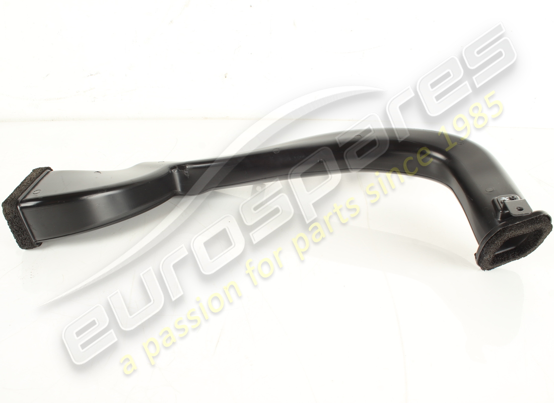 used ferrari lh lateral air conditioning vent duct. part number 88598800 (4)