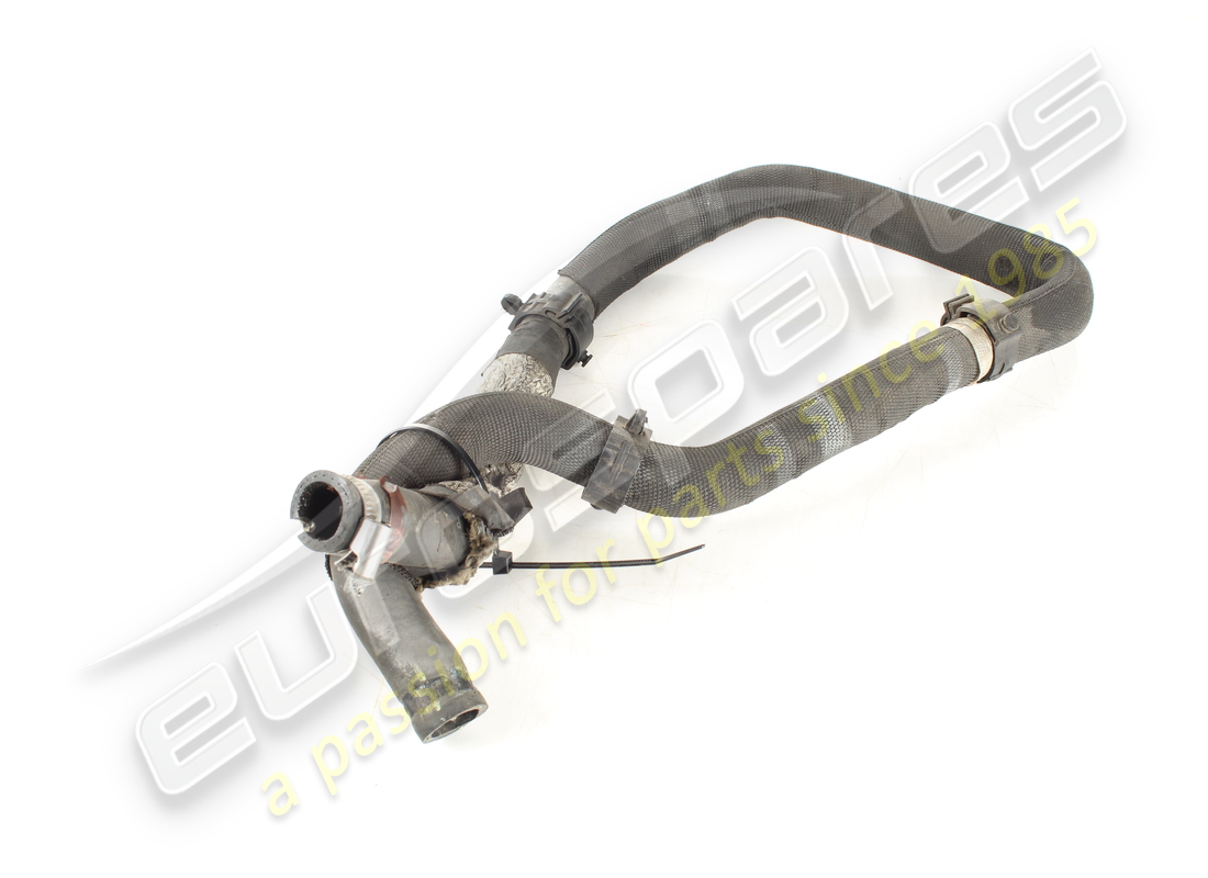 USED FERRARI PIPE FROM TANK TO PUMP. PART NUMBER 266608 (1) used ferrari pipe from tank to pump. part number 266608 (1)