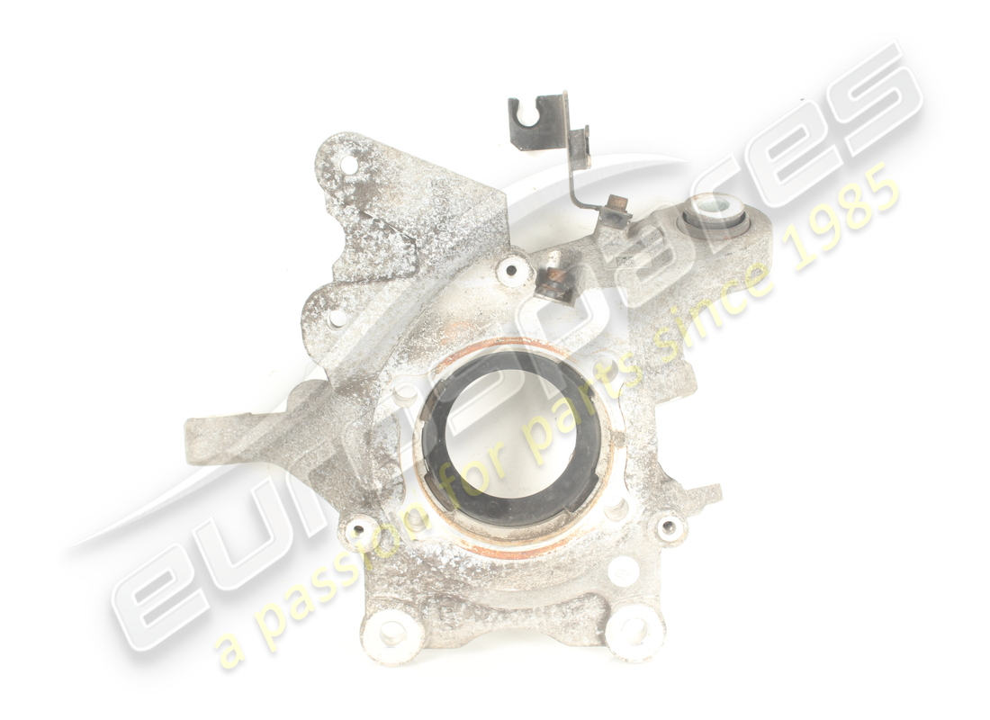 USED Maserati COMPLETE RH REAR HUB HOLDER . PART NUMBER 670036903 (1)