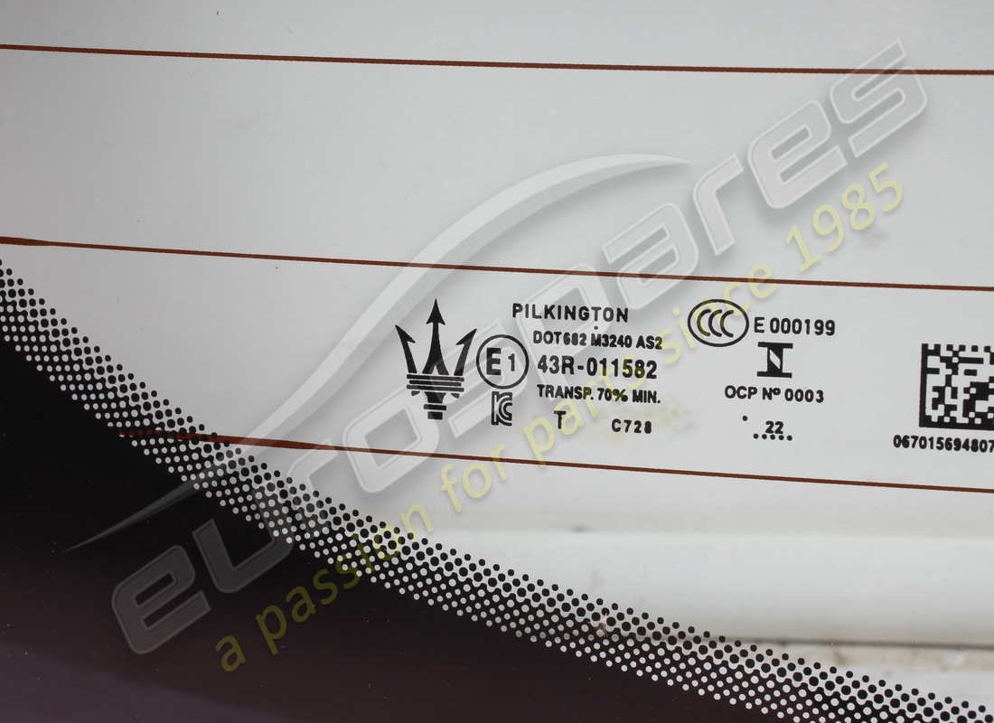 new maserati rear window glass. part number 673013373 (3)