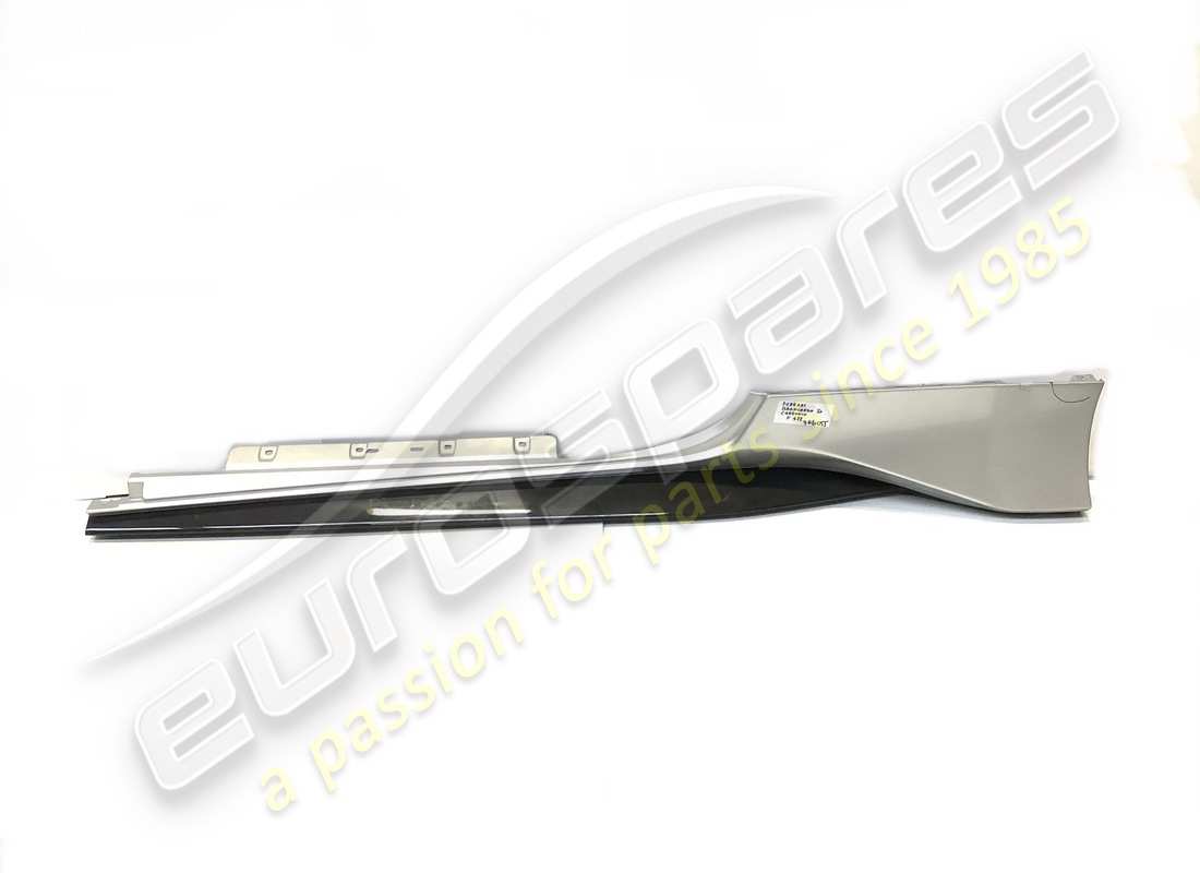 used ferrari complete lh underdoor trim. part number 766055 (1)