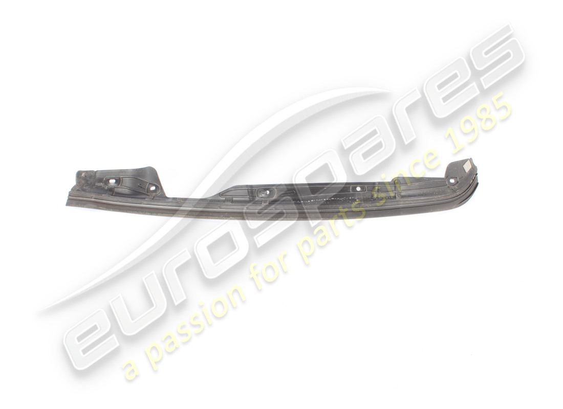 used maserati rh front top door sill gask. part number 670003350 (2)