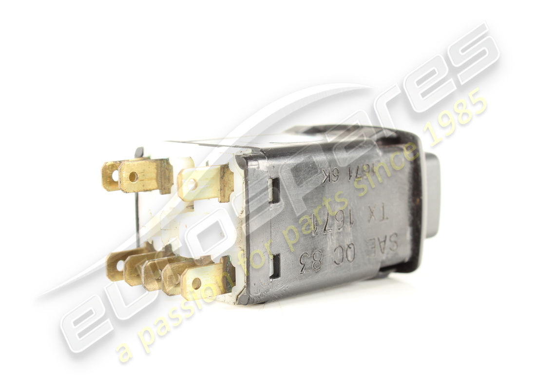 USED FERRARI HAZARD LIGHTS SWITCH. PART NUMBER 114637 (4) used ferrari hazard lights switch. part number 114637 (4)