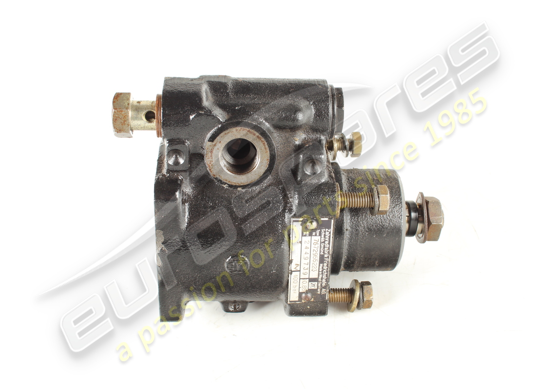 USED FERRARI HYDRAULIC STEERING PUMP. PART NUMBER 128755 (2) used ferrari hydraulic steering pump. part number 128755 (2)