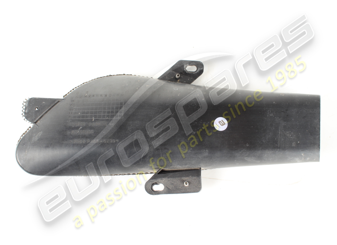 used ferrari front rh fender air outlet d. part number 86015000 (2)