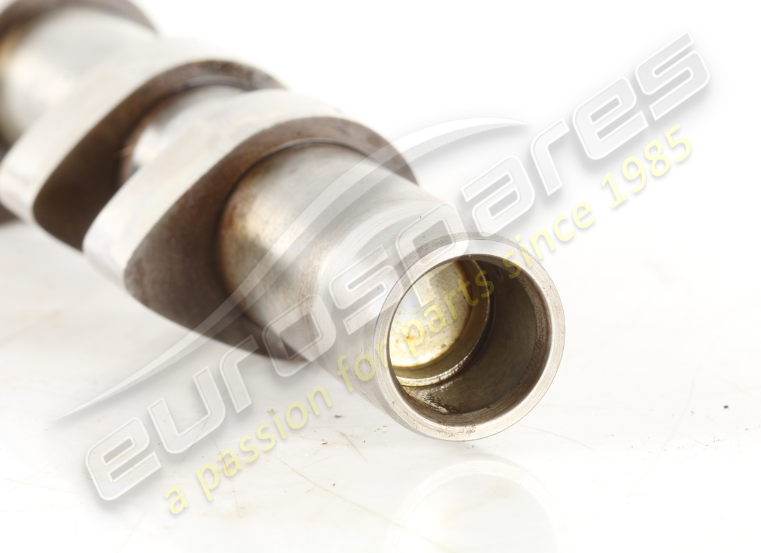 USED MASERATI RH EXHAUST CAMSHAFT. PART NUMBER 205347 (7) used maserati rh exhaust camshaft. part number 205347 (7)