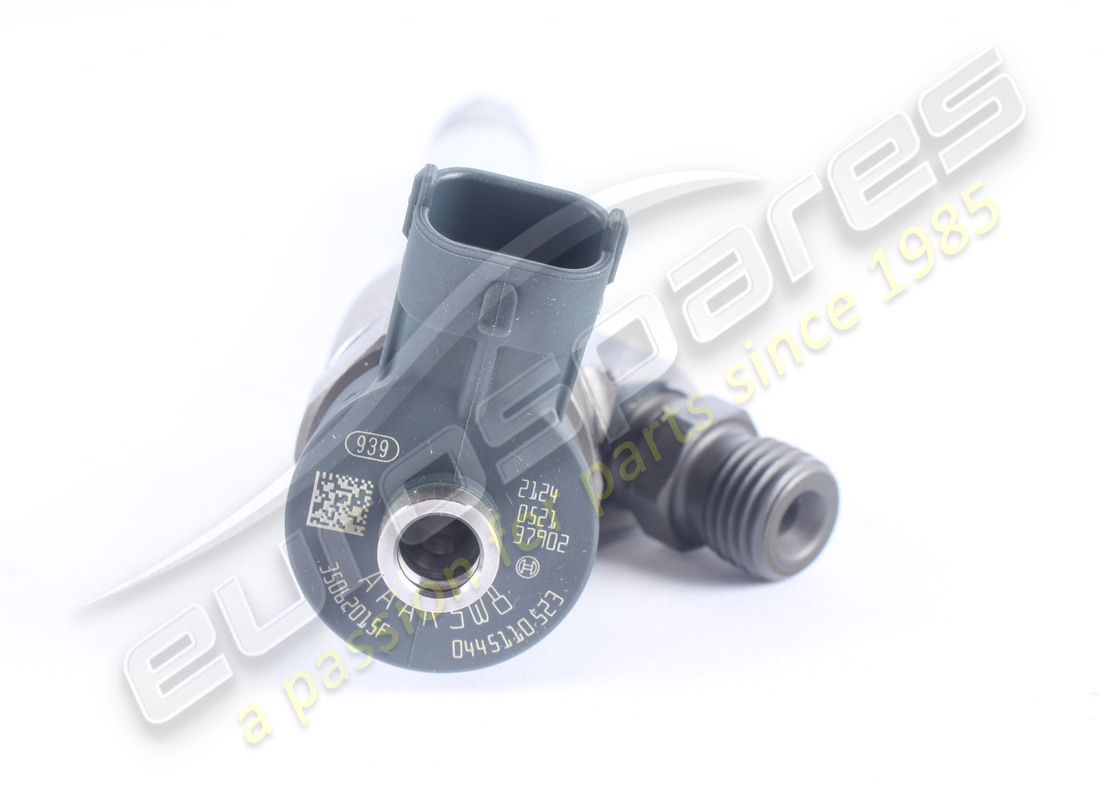 NEW BOSCH INJECTOR. PART NUMBER 46328232 (4) new bosch injector. part number 46328232 (4)