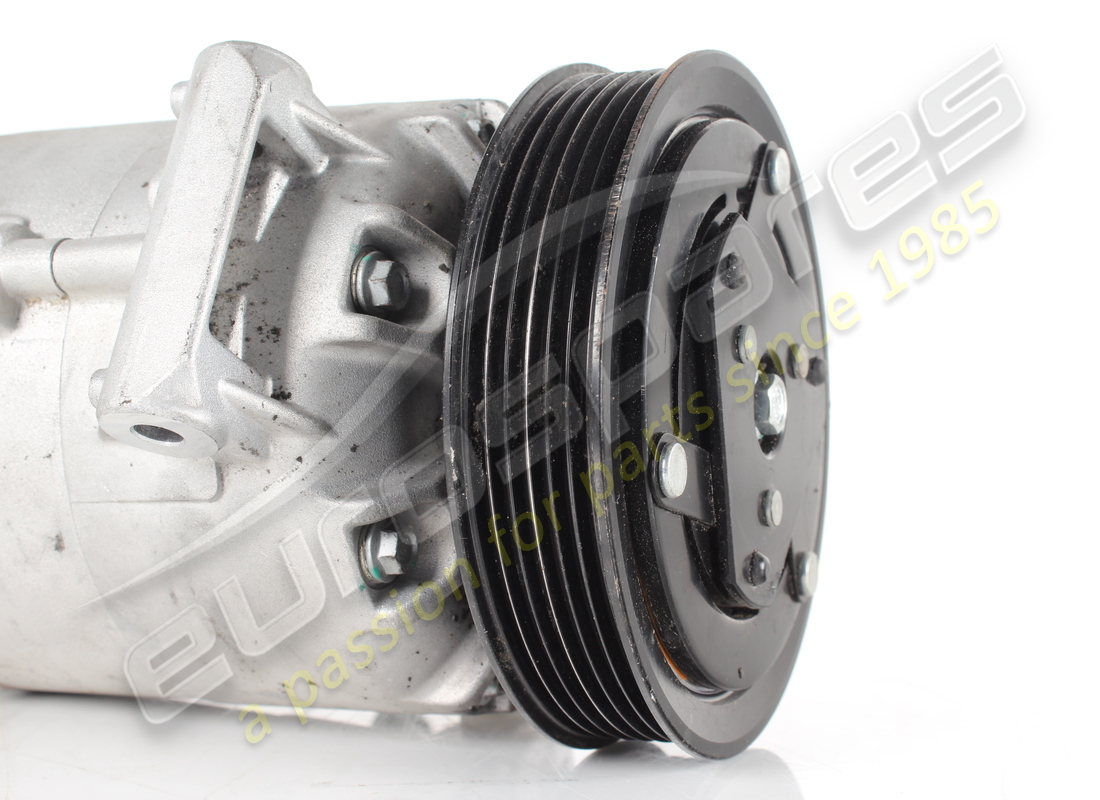 used ferrari air conditioning compressor. part number 265692 (8)