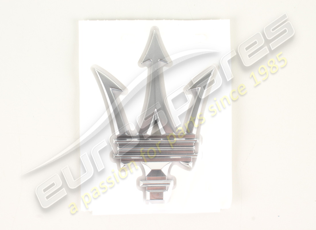 new maserati rh emblem. part number 670161370 (1)