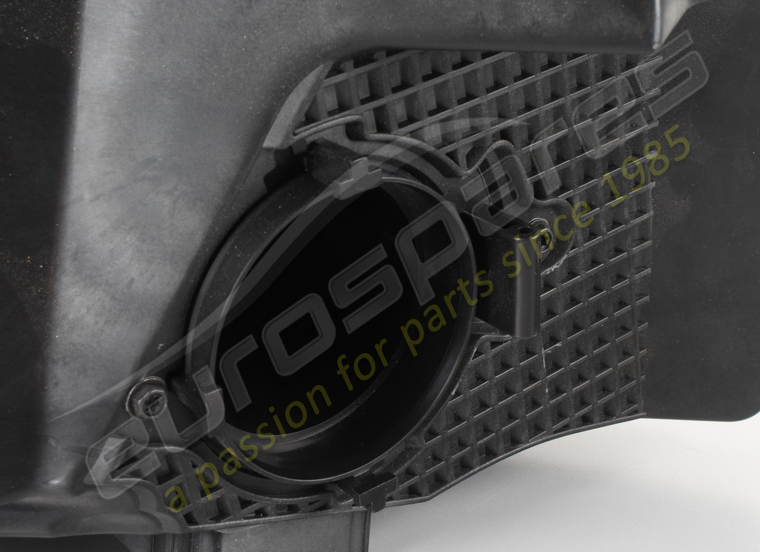 new aston martin airbox assy-rhs. part number 4g439600bd (5)