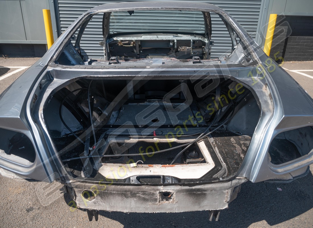used ferrari complete bodyshell. part number 65887700 (10)