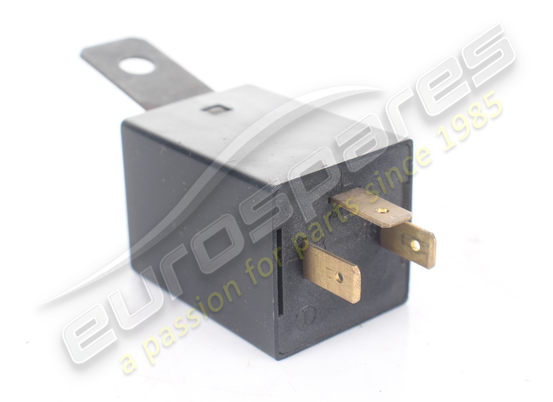 USED FERRARI INDICATOR FLASHER UNIT. PART NUMBER 61048000 (2) used ferrari indicator flasher unit. part number 61048000 (2)