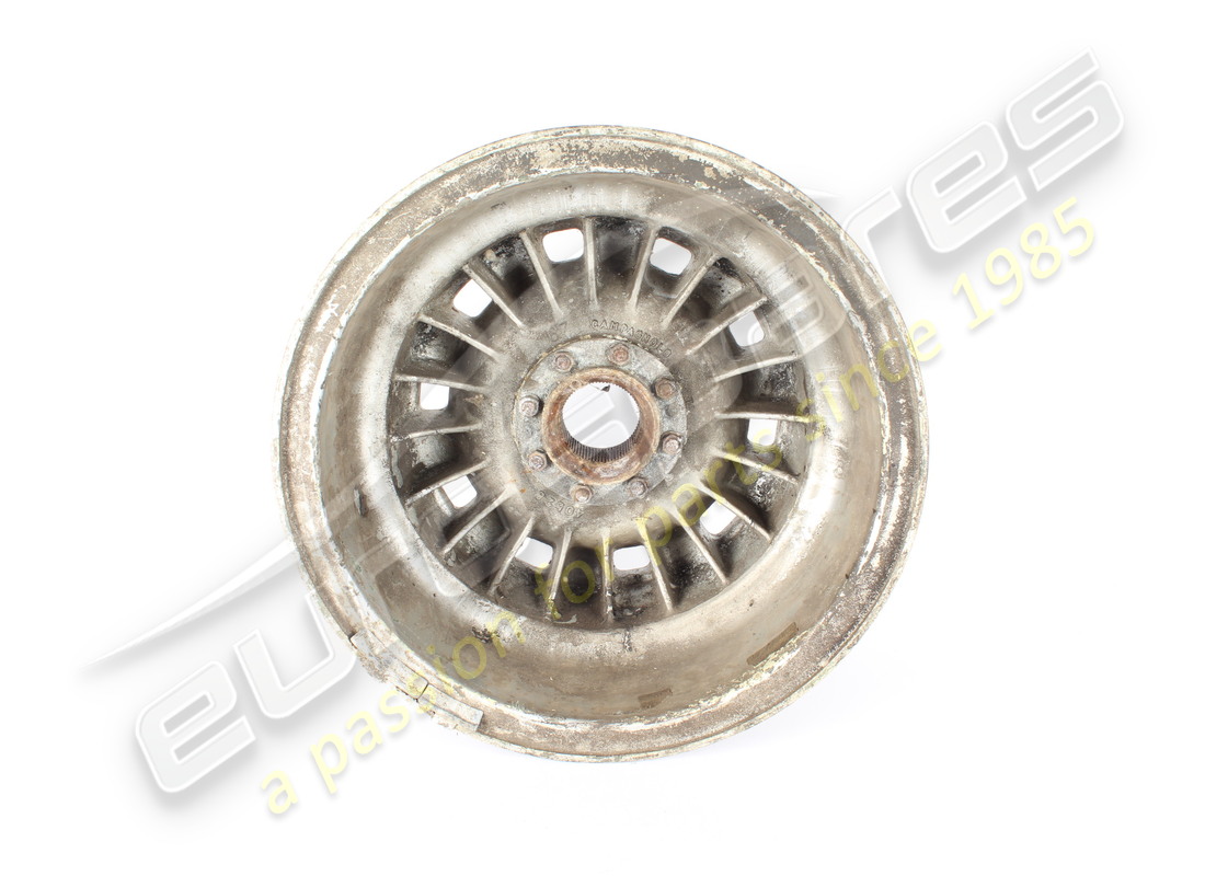 used ferrari road wheel 7.5 x 15''. part number 700337 (2)