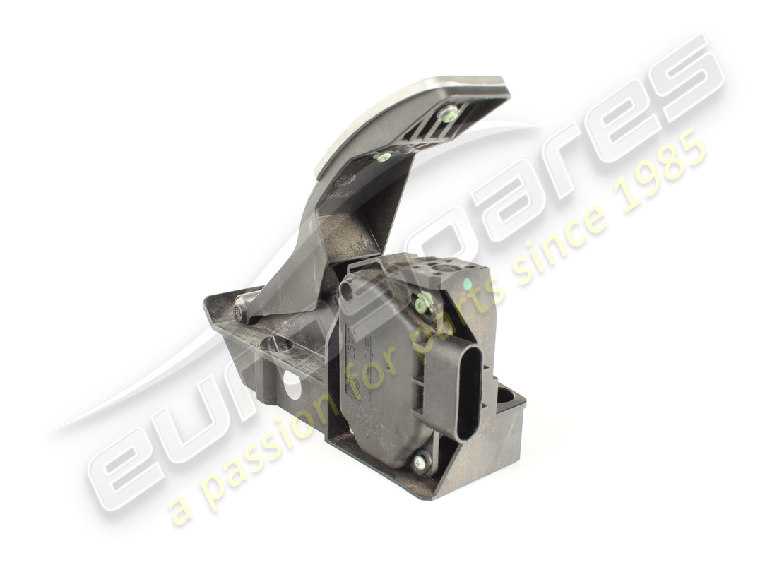 used ferrari complete accelerator pedal. part number 243117 (2)