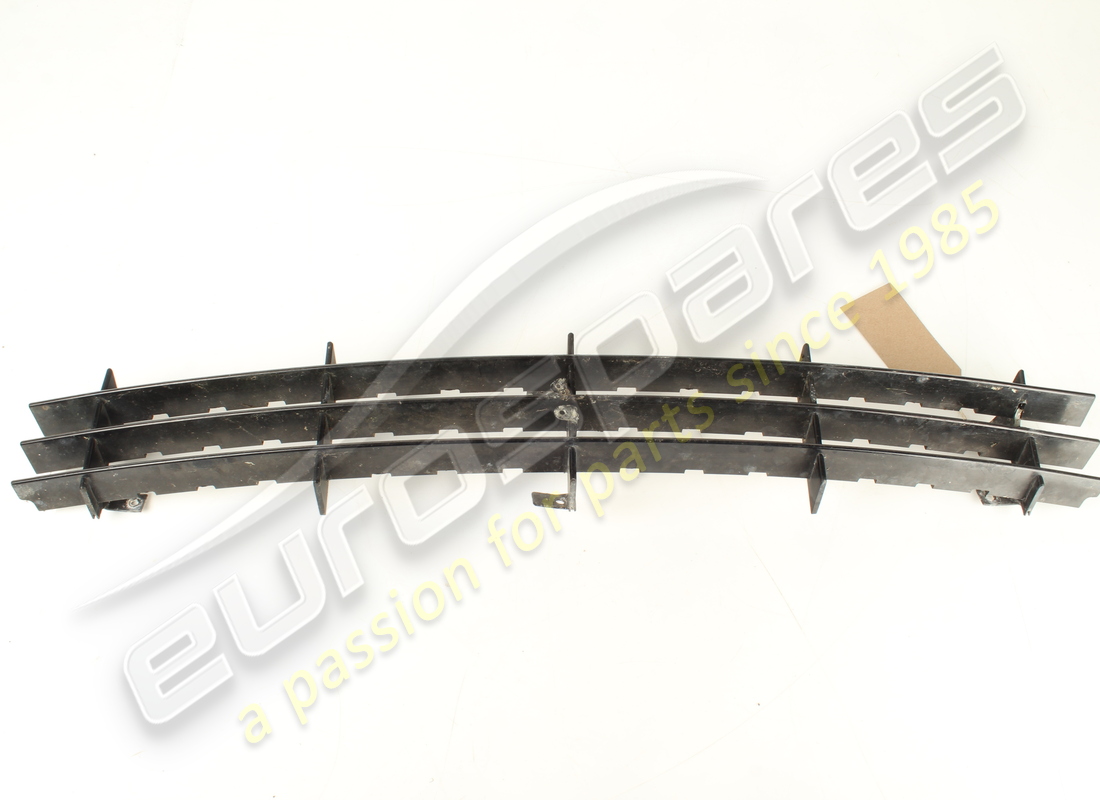 damaged ferrari front radiator grille. part number 64909900 (2)
