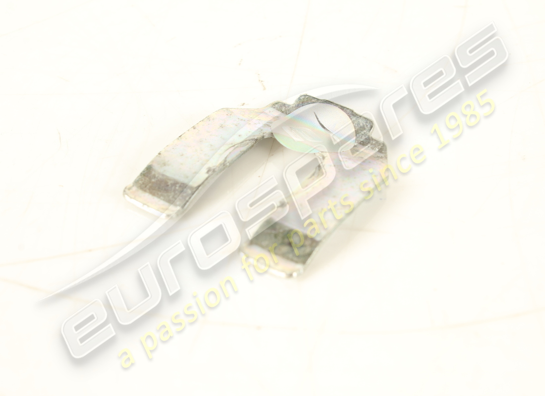 USED Ferrari CLIP . PART NUMBER 162606 (1)