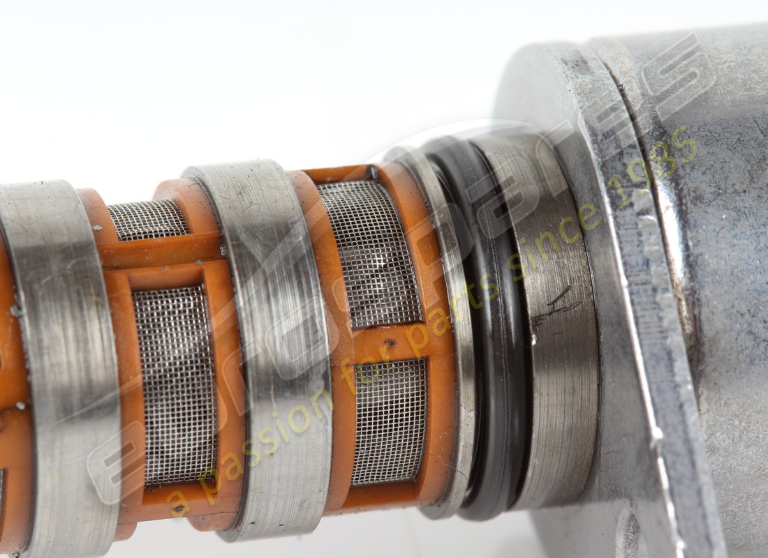 USED FERRARI OIL PRESSURE REGULATOR VALVE. PART NUMBER 296017 (4) used ferrari oil pressure regulator valve. part number 296017 (4)