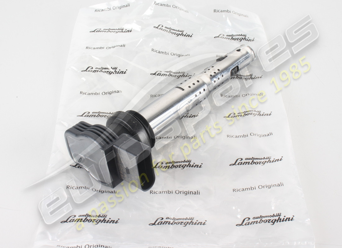 new lamborghini ignition coil bobina. part number 07m905115f (5)