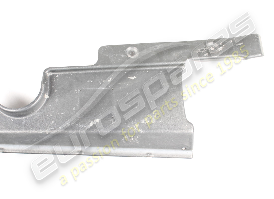damaged lamborghini engine bay. part number 07l103723 (2)