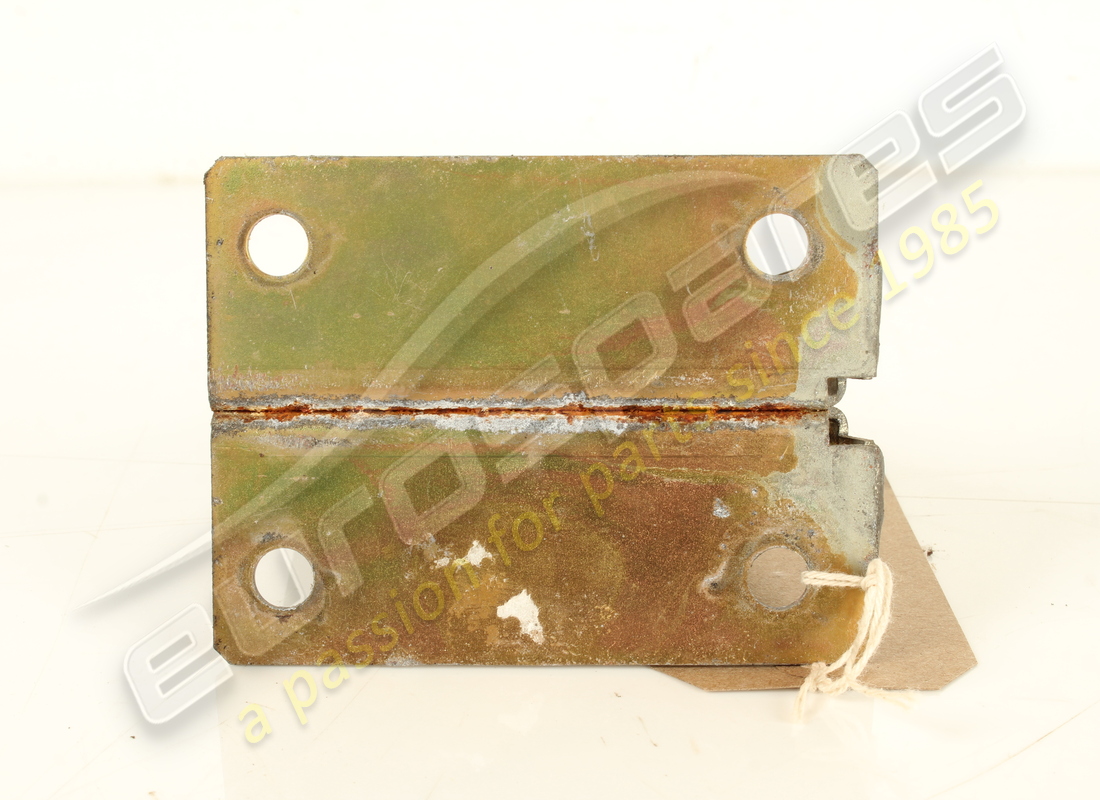 used ferrari lh support front bumper. part number 65033100 (2)
