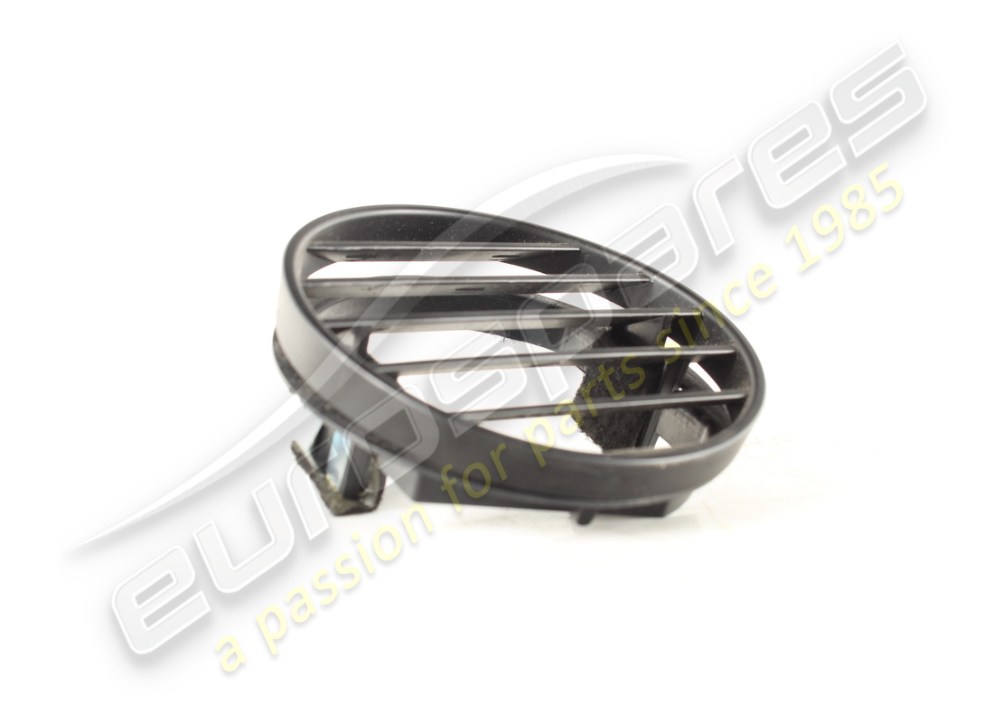 used maserati rh defroster grill. part number 66935600 (2)