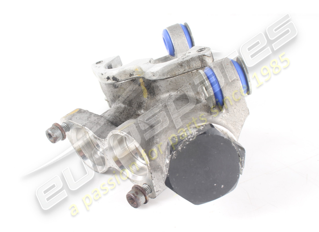 USED FERRARI COMPLETE OIL THERMOSTAT. PART NUMBER 304797 (4) used ferrari complete oil thermostat. part number 304797 (4)