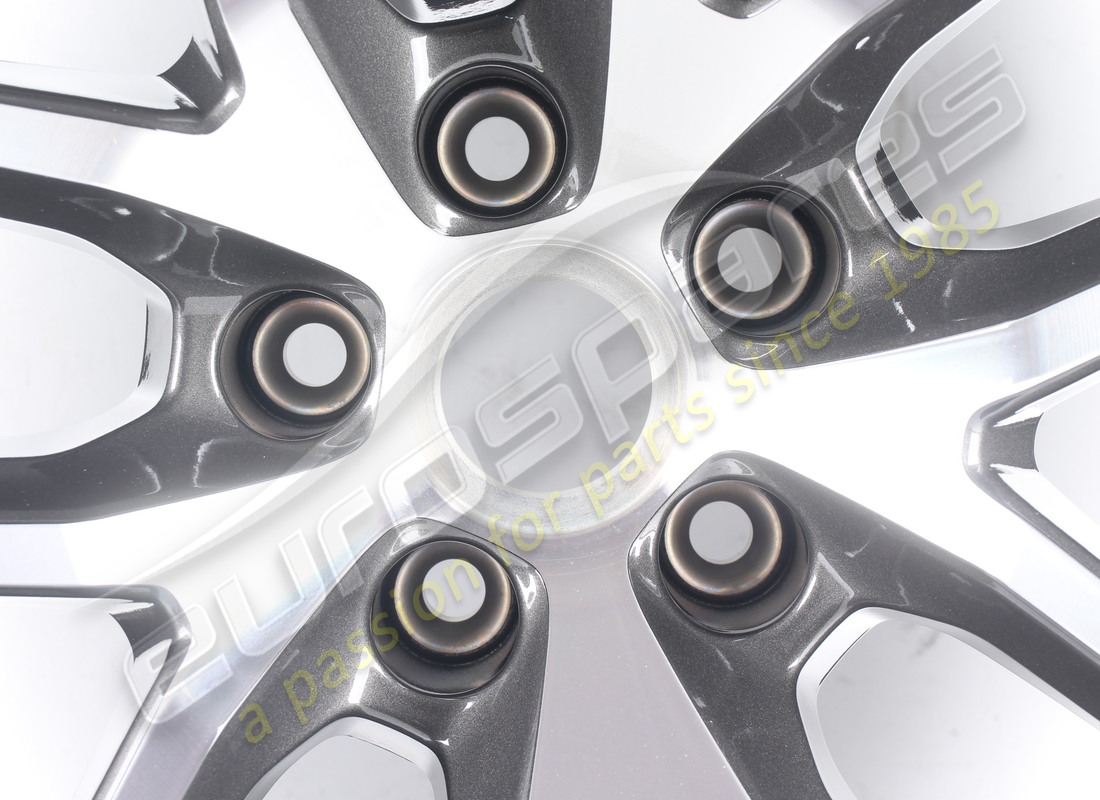 NEW PORSCHE ALLOY WHEEL TITAN DUNKEL / GLANZGEDREHT. PART NUMBER 95B601025EKQU0 (2) new porsche alloy wheel titan dunkel / glanzgedreht. part number 95b601025ekqu0 (2)