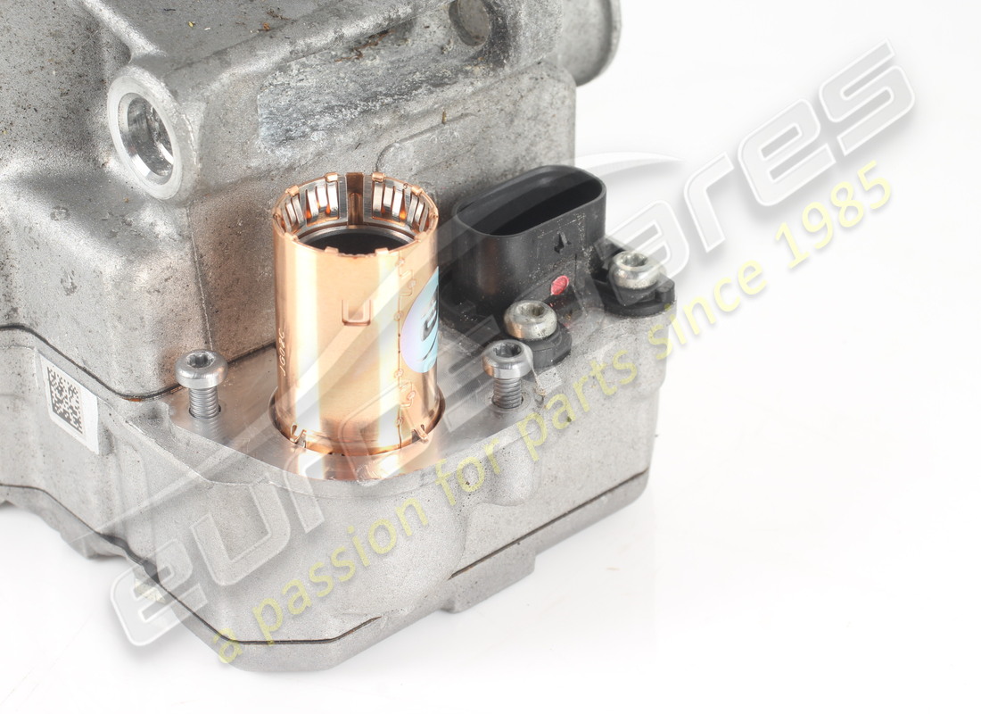 used ferrari air conditioning compressor. part number 803367 (6)