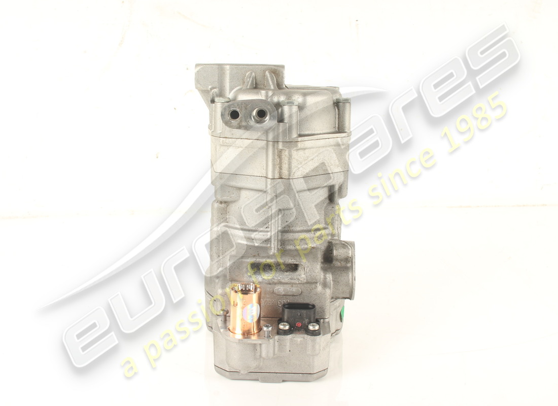 used ferrari air conditioning compressor. part number 803367 (3)