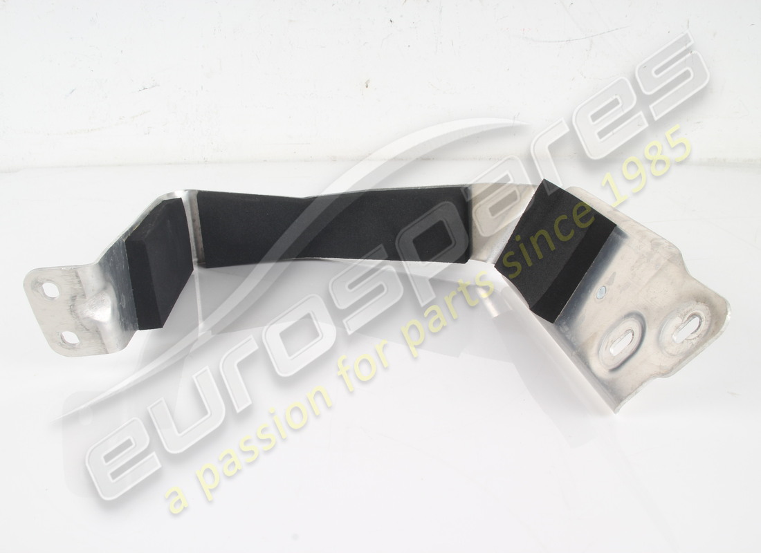 USED Ferrari RITENUTA LAT POST DX SERB C . PART NUMBER 811842 (1)