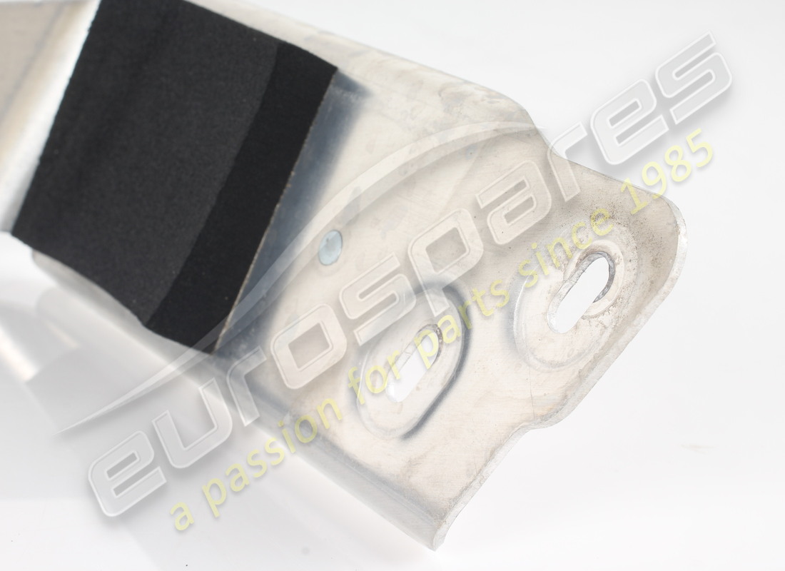 used ferrari ritenuta lat post dx serb c. part number 811842 (2)