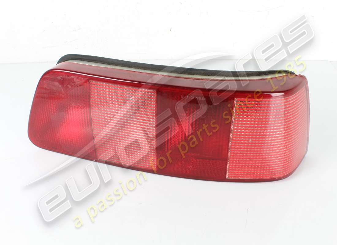 used maserati rh tail light. part number 373100137 (5)