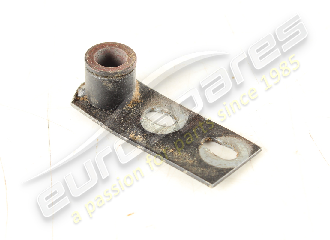 USED Ferrari LH HINGE . PART NUMBER 2558209106 (1)