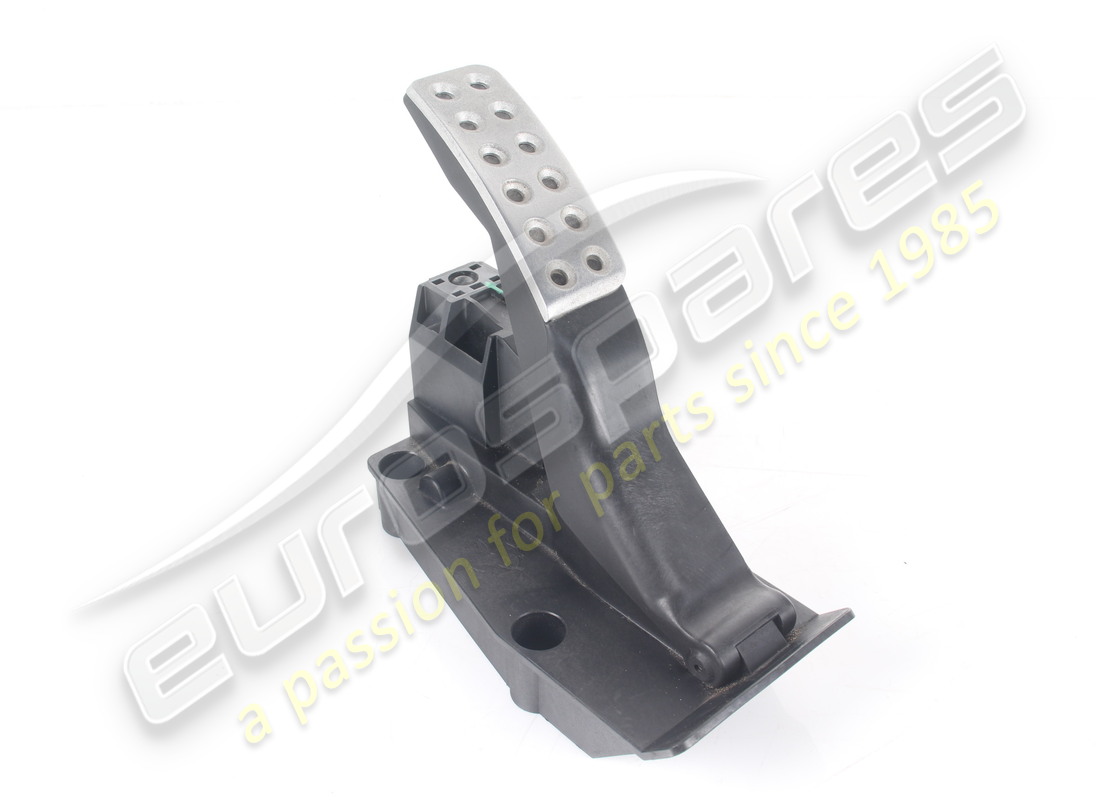USED Ferrari COMPLETE ACCELERATOR PEDAL . PART NUMBER 243117 (1) USED Ferrari COMPLETE ACCELERATOR PEDAL . PART NUMBER 243117 (1)