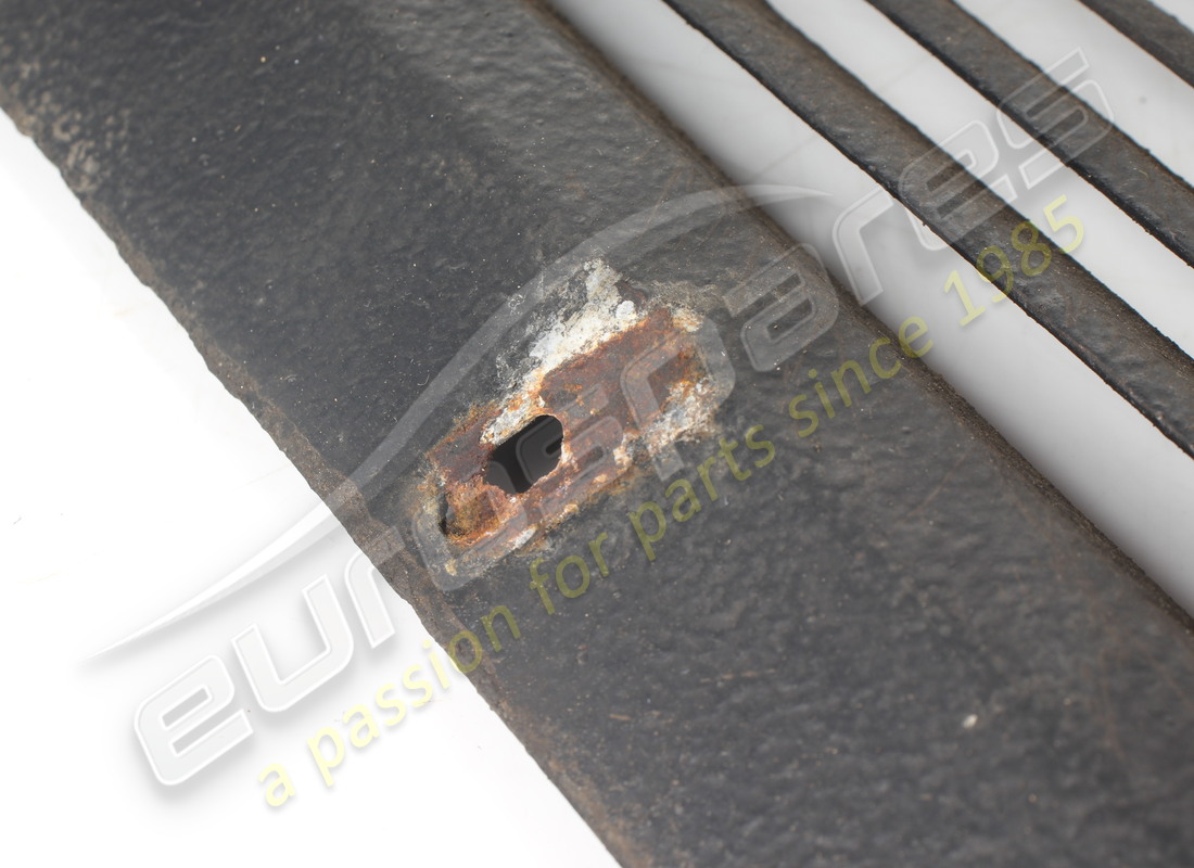 used ferrari lh front gravel guard. part number 62576700 (2)
