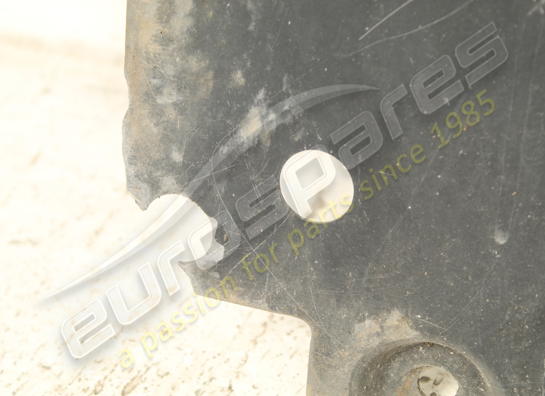 damaged ferrari rear underbody shield. part number 87496700 (8)