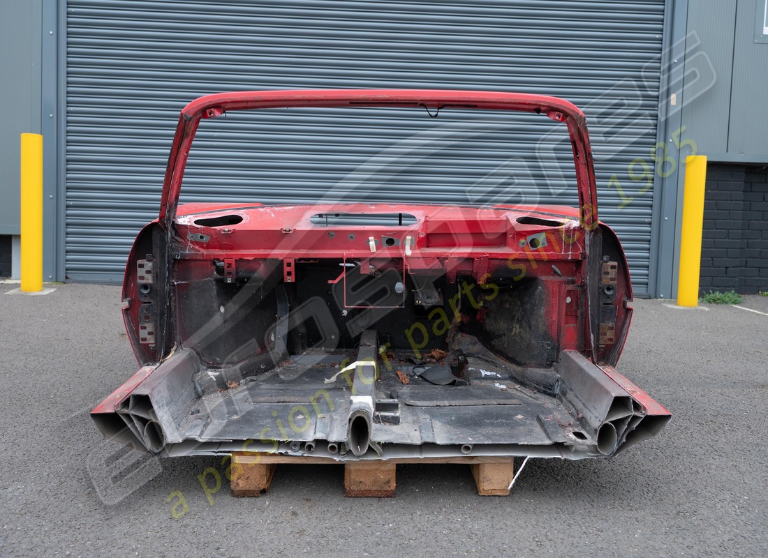 USED FERRARI FRONT END PANEL ASSEMBLY. PART NUMBER 61751200 (8) used ferrari front end panel assembly. part number 61751200 (8)