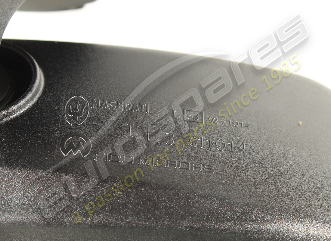 USED MASERATI INT.REAR-VIEW MIRROR WITH FOG SEN. PART NUMBER 68542800 (5) used maserati int.rear-view mirror with fog sen. part number 68542800 (5)