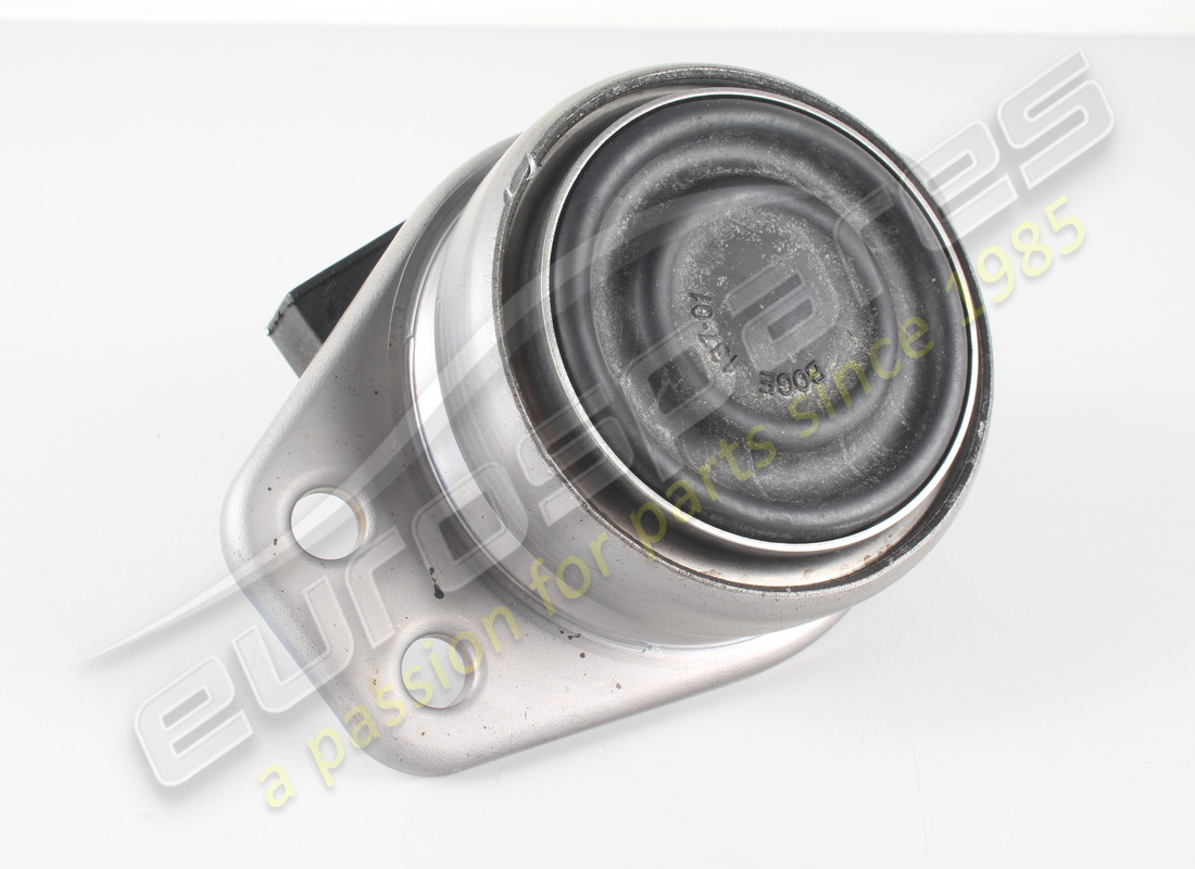new ferrari complete lh bushing. part number 339627 (1)