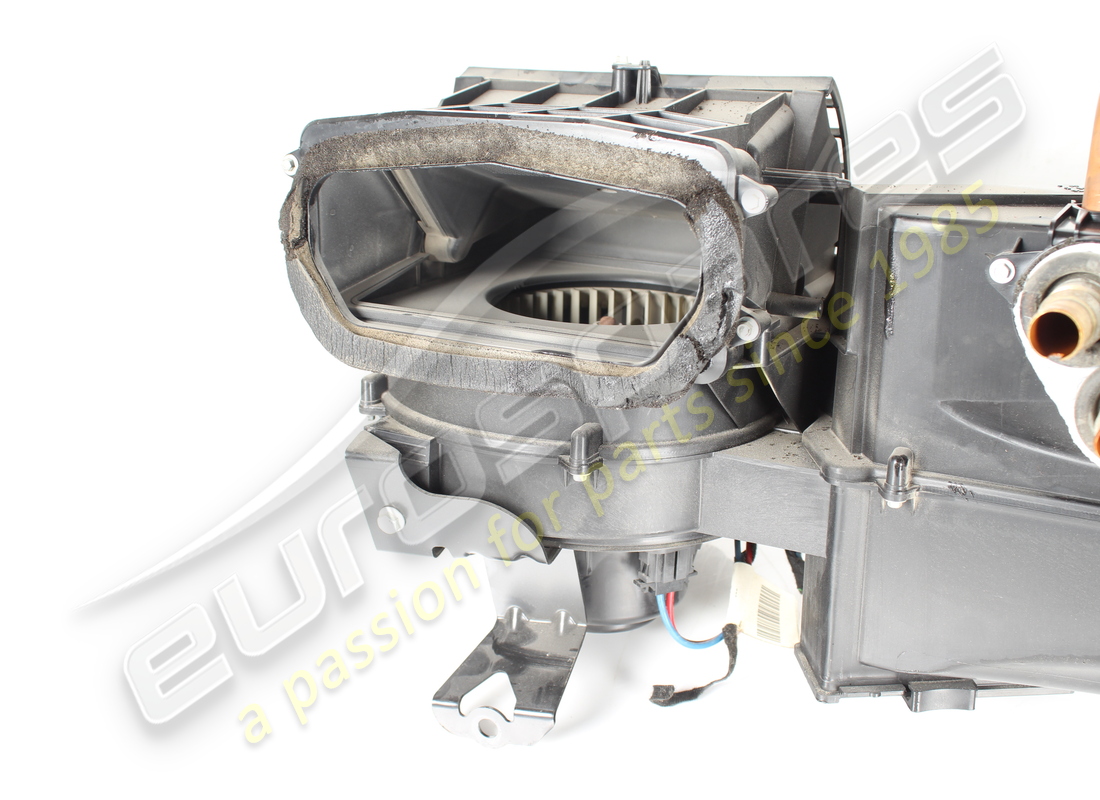 used ferrari complete air conditioning unit. part number 83391200 (9)