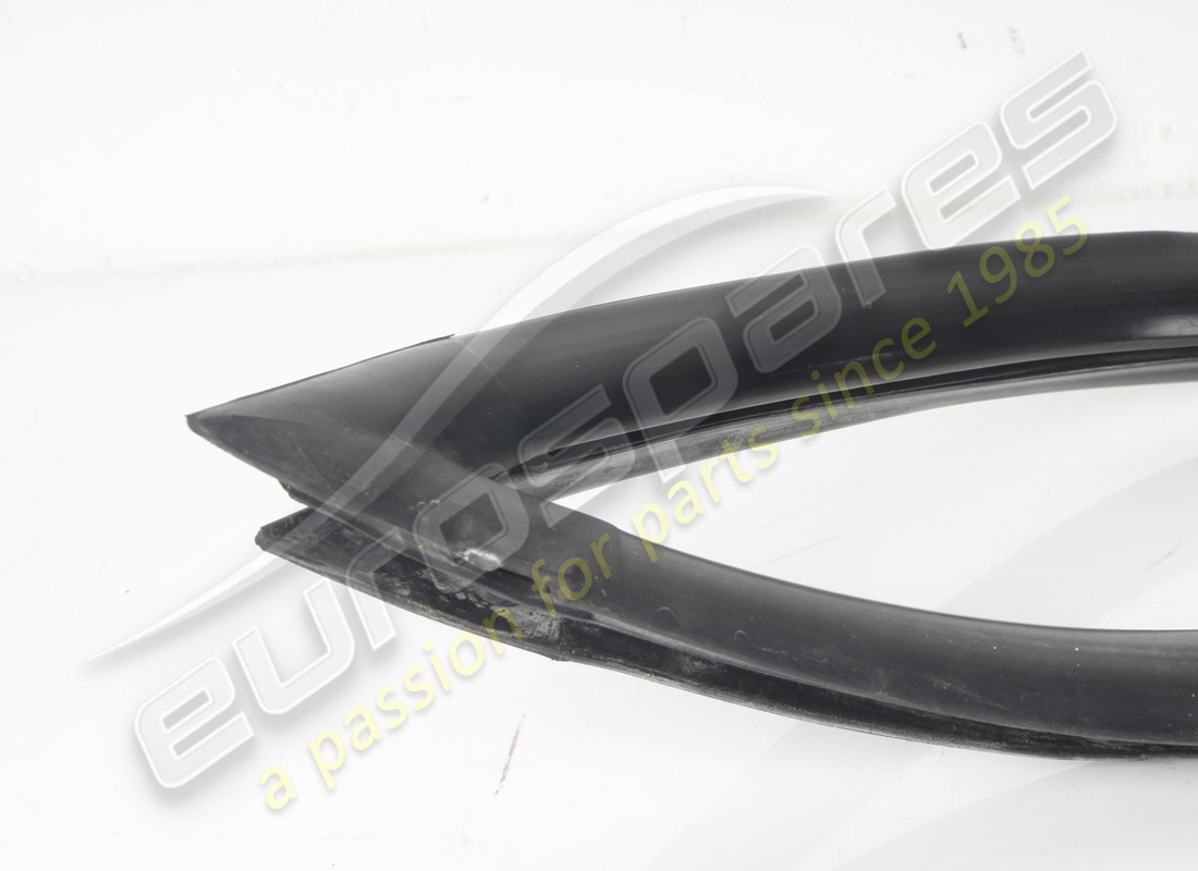 used ferrari rear screen rubber. part number 60370301 (2)